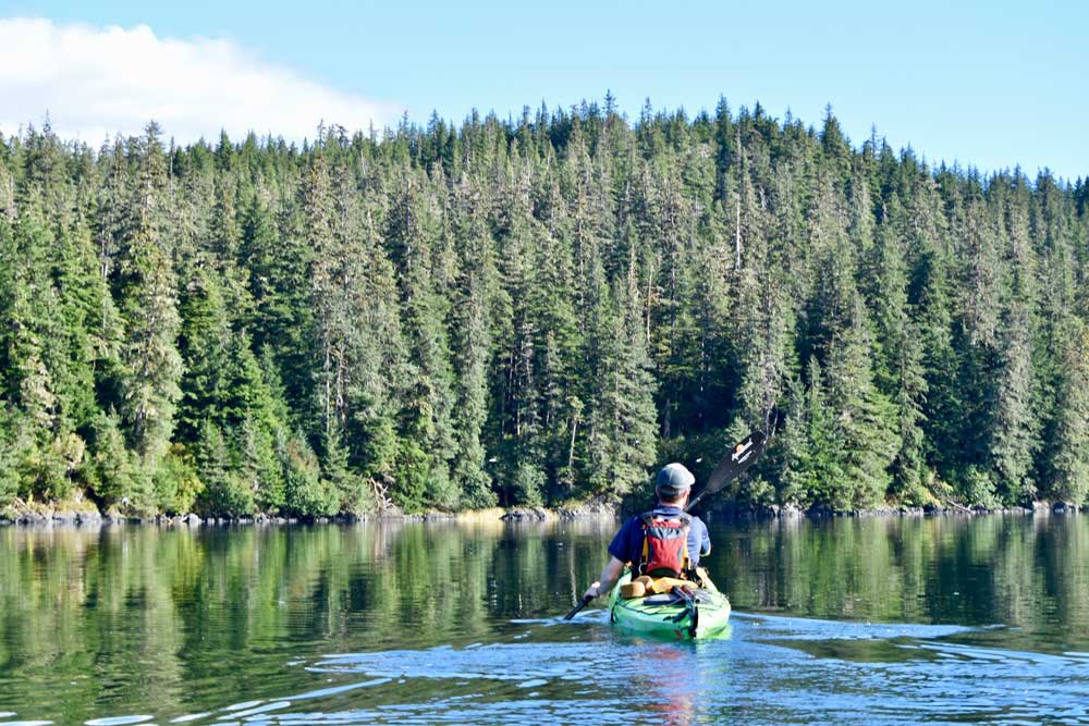 kayaking in alaska - Outdoor Newspaper